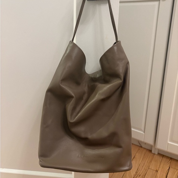 Modern Weaving Single Strap Earth Leather Tote Bag - Picture 8 of 14